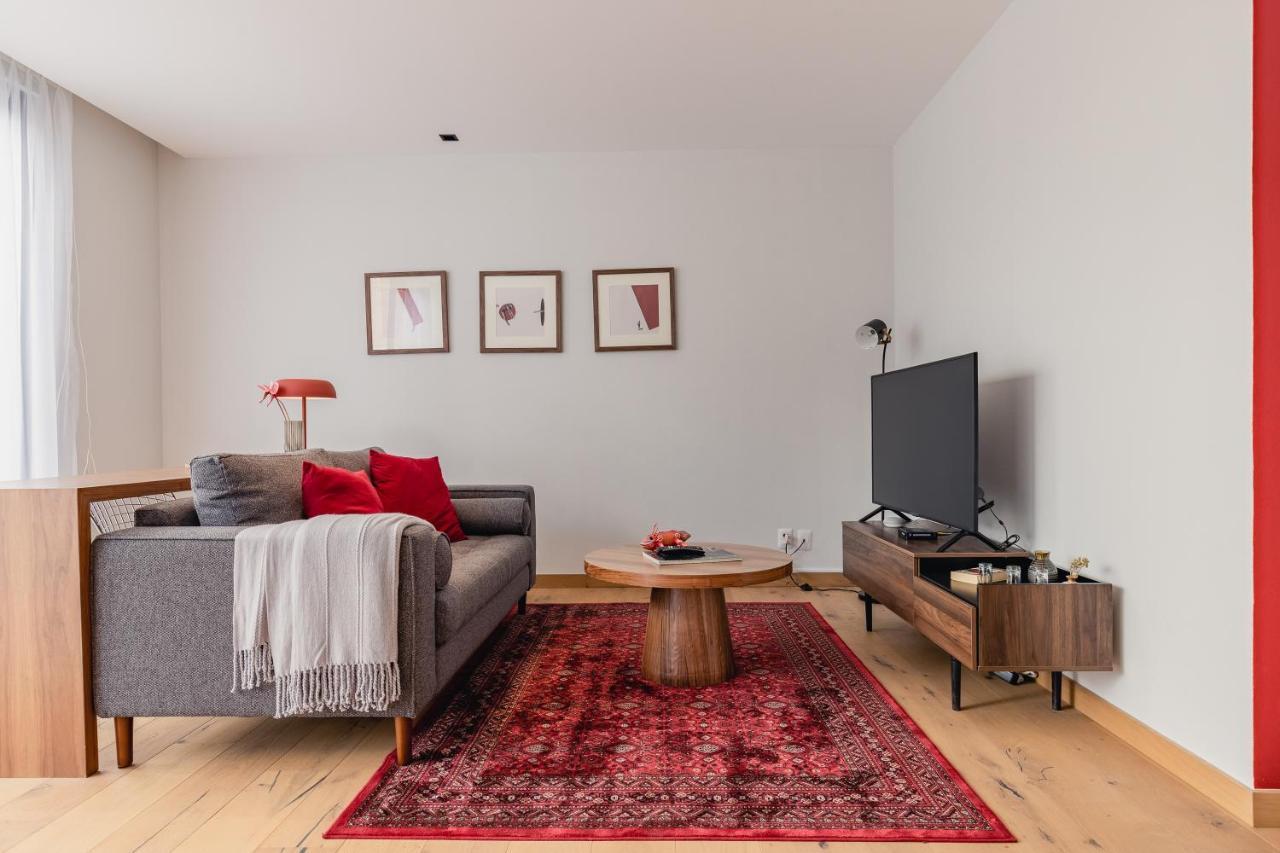 Amazing Huge 2br/2.5ba In Polanco! *